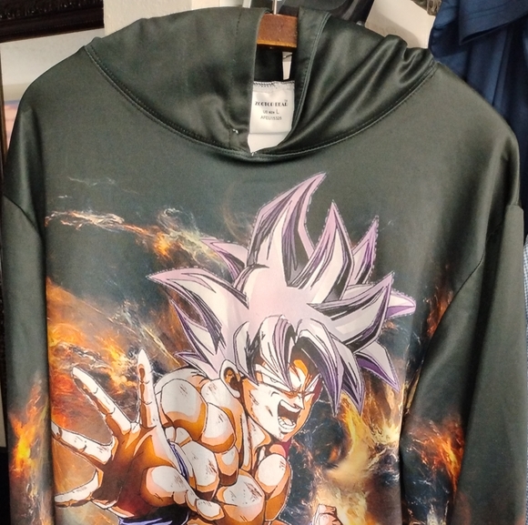 Zoo Top Bear Dragon Ball Z Hoodie - Picture 2 of 3